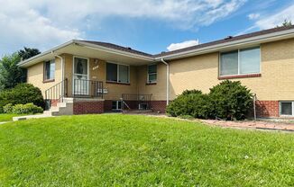 901-903 N Wolff Street
