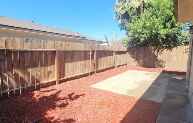 2 beds, 1 bath, $2,250