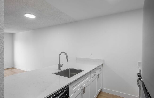 2 beds, 1 bath, 815 sqft, $2,085, Unit 308
