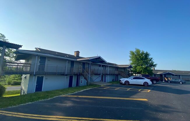 6108 Loomis Rd, Building # 7