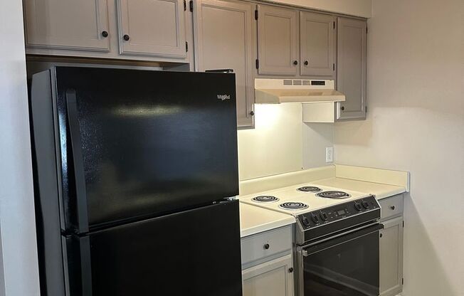 1 bed, 1 bath, 800 sqft, $695, Unit Unit 20