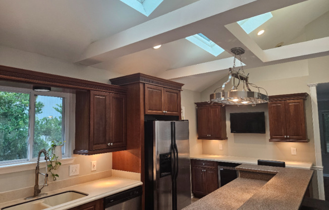 114 N MARSH RD