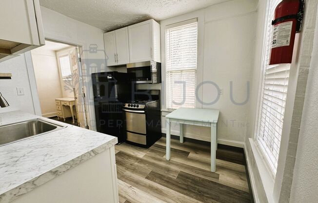 1 bed, 1 bath, $625, Unit 429 #2A