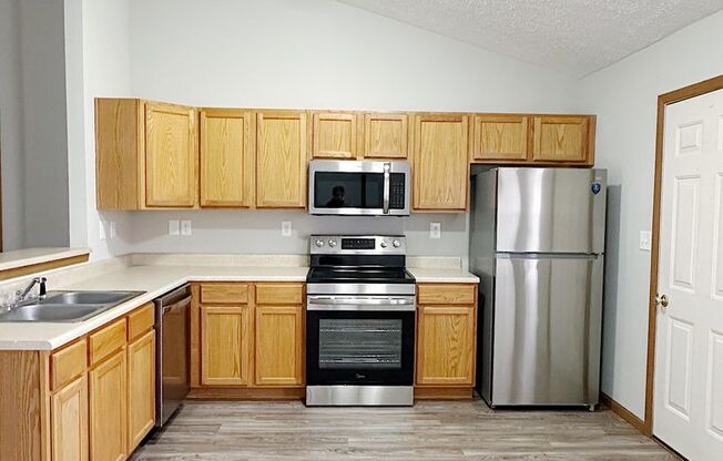 2 beds, 2 baths, $1,650