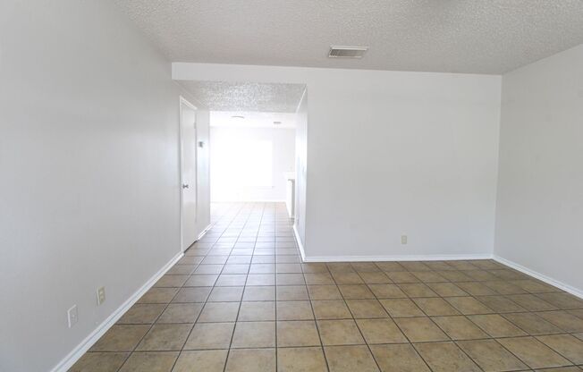 5515 Kenton Bluff