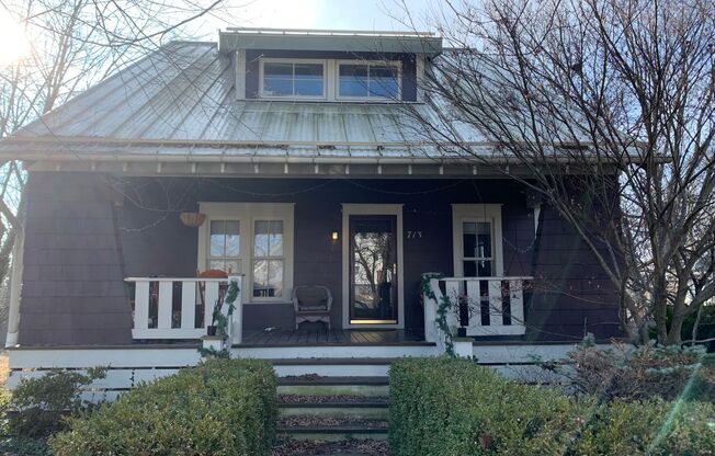 Spacious 3 bed/3 bath Home near Switchyard Park!