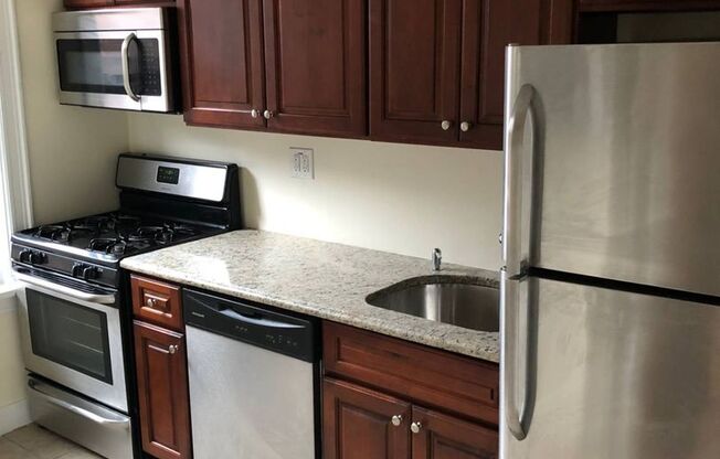 1 bed, 1 bath, $1,600, Unit 19