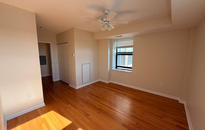 2 beds, 1 bath, 1,018 sqft, $2,250, Unit 506