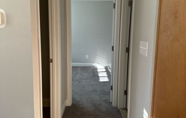 1 bed, 1 bath, 578 sqft, $1,495, Unit H04