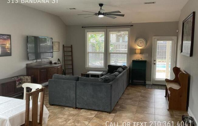 313 BANDANA ST
