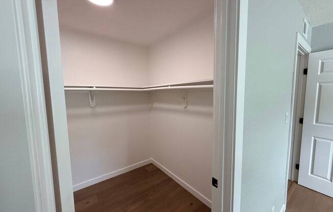 2 beds, 1 bath, 1,012 sqft, $2,895, Unit 1Q01