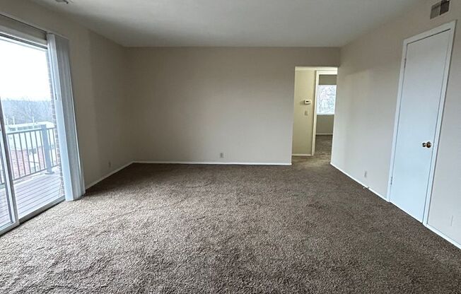 2 beds, 2 baths, 1,200 sqft, $940, Unit #12