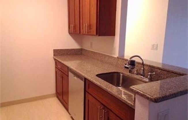 2 beds, 1.5 baths, $2,300, Unit # #G 203