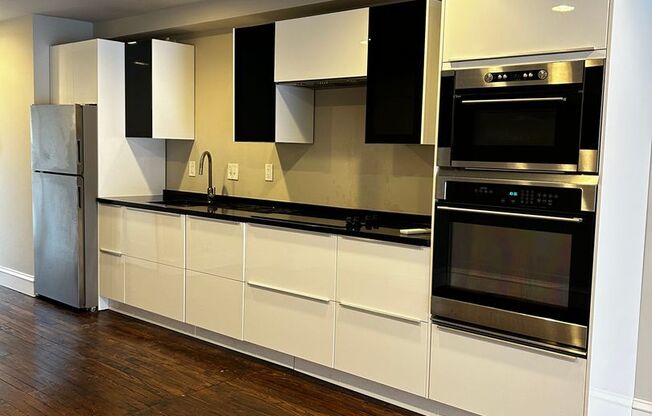 Studio, 1 bath, 11 sqft, $1,095, Unit 1