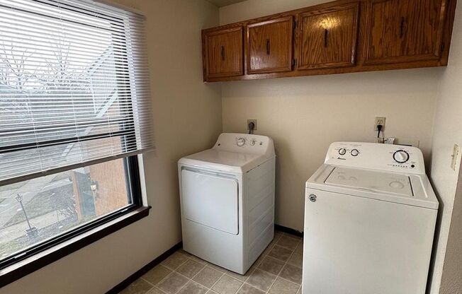 2 beds, 1.5 baths, 1,000 sqft, $1,451, Unit 8167-8167K