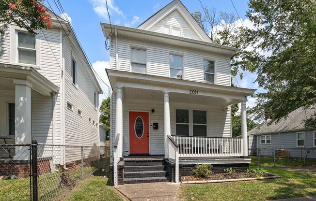2011 LANSING AVE