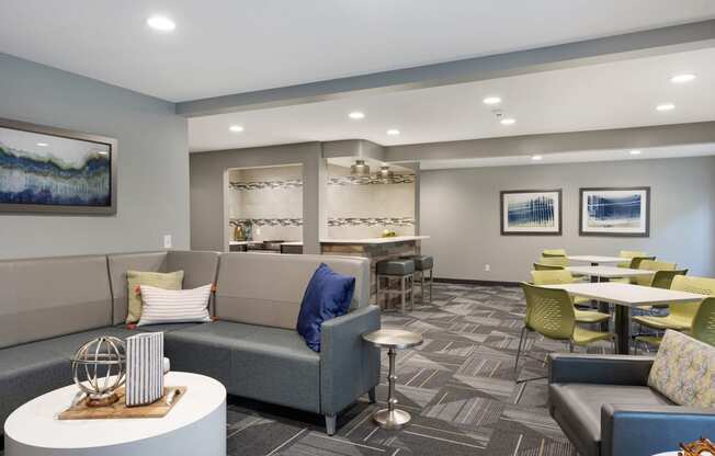 Willow Pond Apartments in Burnsville, MN Community Room