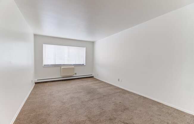 Wall-To-Wall Carpeting at Johnson Legacy Apartments, Wisconsin