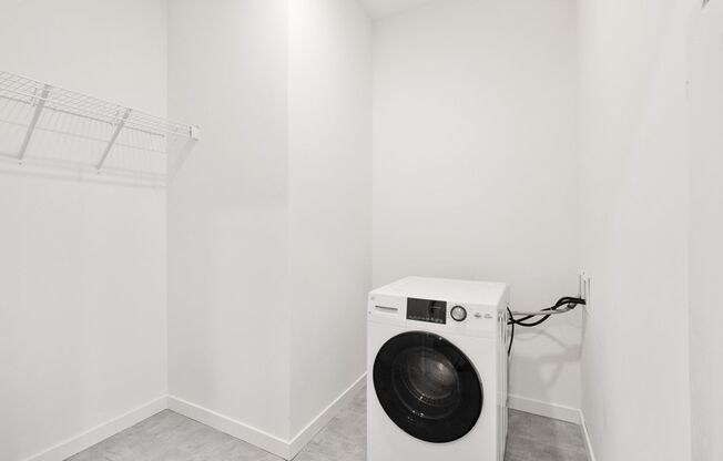 Studio, 1 bath, 530 sqft, $1,375, Unit 219