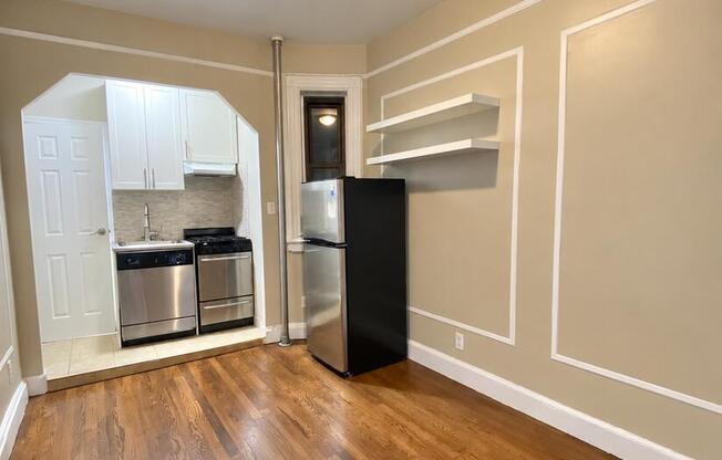 509 E 81 ST
