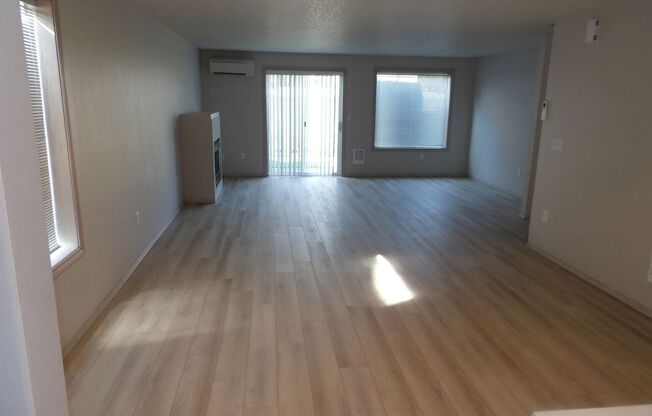 2 beds, 2.5 baths, 1,497 sqft, $2,050, Unit F30