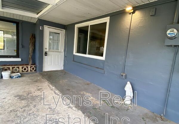 11109 TAMIAMI TRL