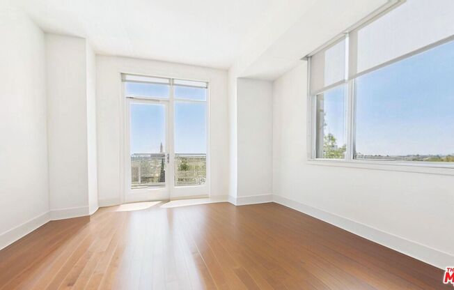 1 bed, 1 bath, 1,267 sqft, $6,600, Unit 706