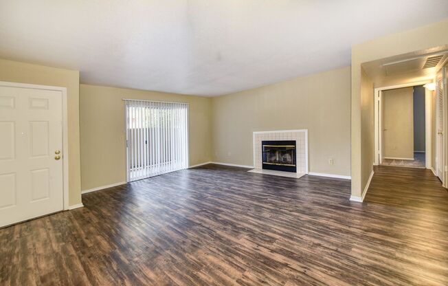 2 beds, 2 baths, 1,000 sqft, $1,900, Unit 104
