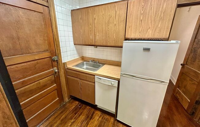 1 bed, 1 bath, 475 sqft, $1,825, Unit 233-104