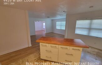 4426 W BAY CT AVE