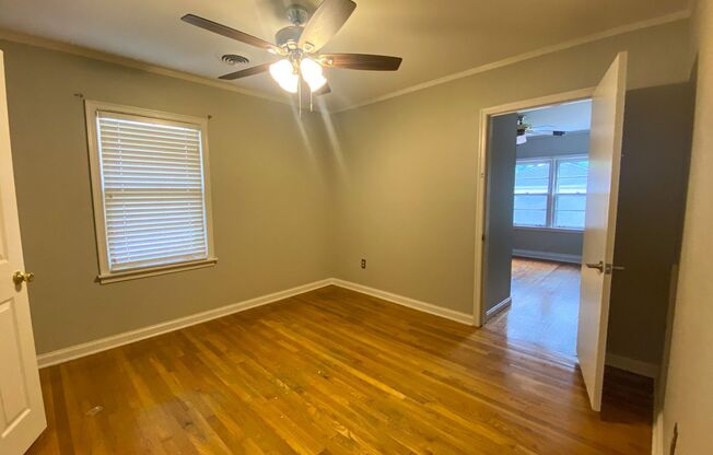 3 beds, 1 bath, $1,435