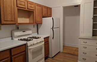 2 beds, 1 bath, $1,275