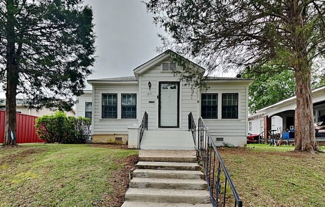 1317 5 AVE N