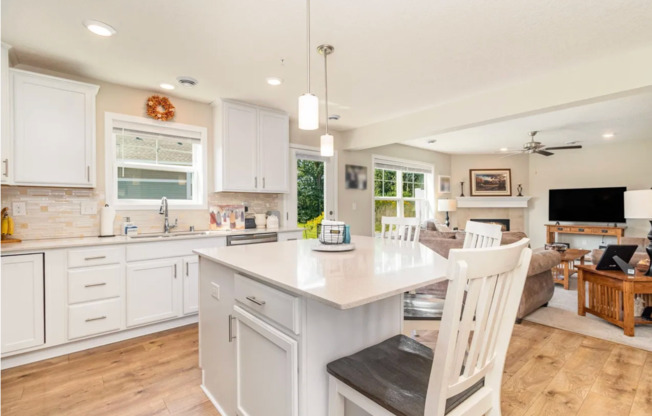 Luxury 3-Bed, 3-Bath Townhome in Prior Lake for $2,890/month!