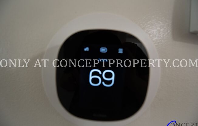 2 beds, 1 bath, 935 sqft, $1,299, Unit 30