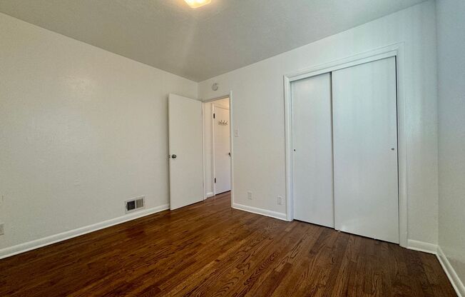 2 beds, 1 bath, $2,095