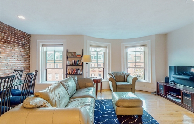 120 W CONCORD ST