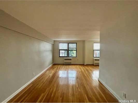 2 beds, 1 bath, 925 sqft, $2,500, Unit 3L