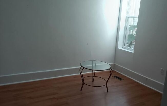 Large lovely 3BR, 1.5 bathroom home