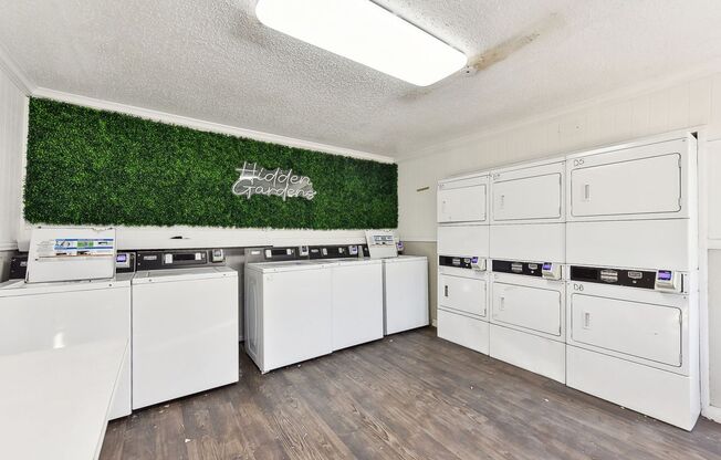 2 beds, 1 bath, 1,000 sqft, $1,031, Unit 225