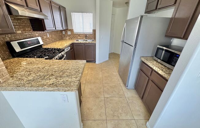 SPACIOUS 3 BEDROOM, 2 BATHROOM UPGRADED CONDO IN GATED COMMUNITY WITH RESORT-STYLE AMENITIES!
