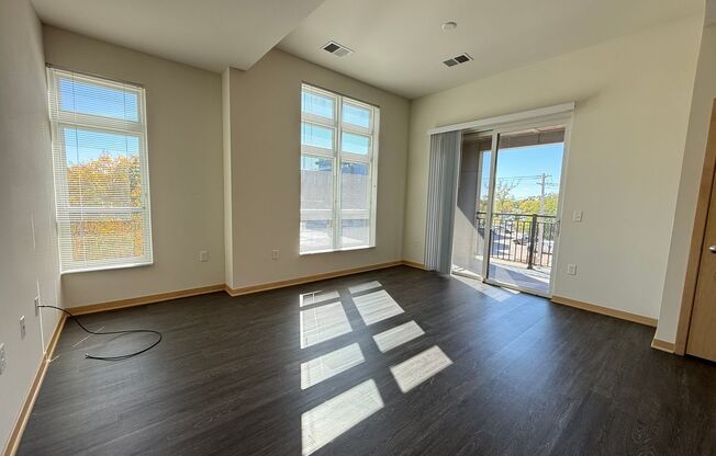 2 beds, 2 baths, 1,029 sqft, $2,395, Unit Unit 304