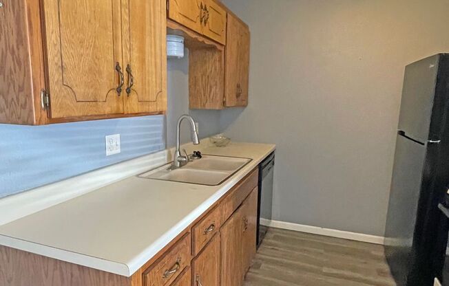 1 bed, 1 bath, 700 sqft, $615, Unit 3