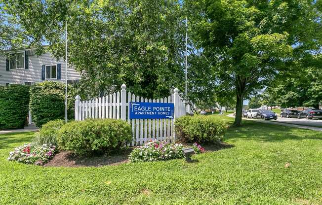 Property entrance at Eagle Pointe New London, CT, 06320