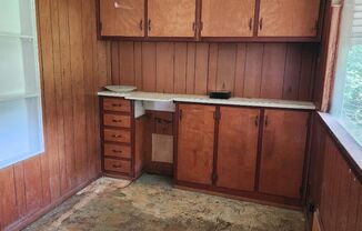 2 beds, 1 bath, $825