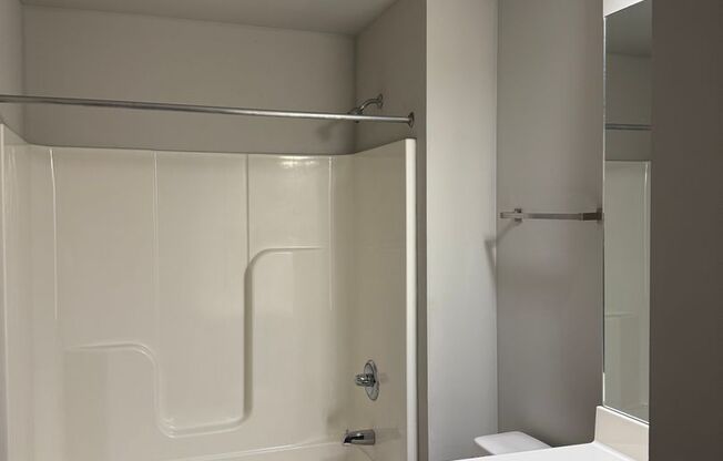 1 bed, 1 bath, 655 sqft, $1,195, Unit 216