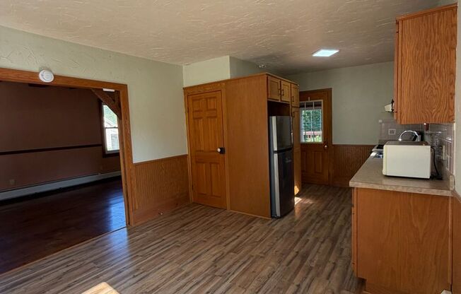 3 Bedroom Home in Spring Grove Schools!