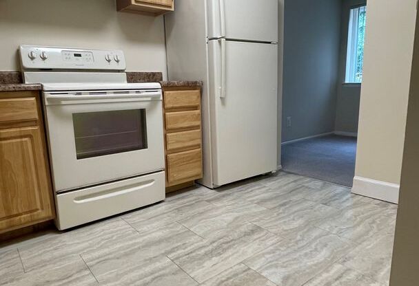 2 beds, 2 baths, 1,000 sqft, $1,990, Unit 14204 #101