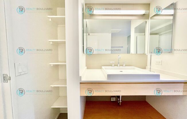 1 bed, 1 bath, $1,695, Unit # 807