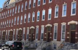 914 N Fulton Ave